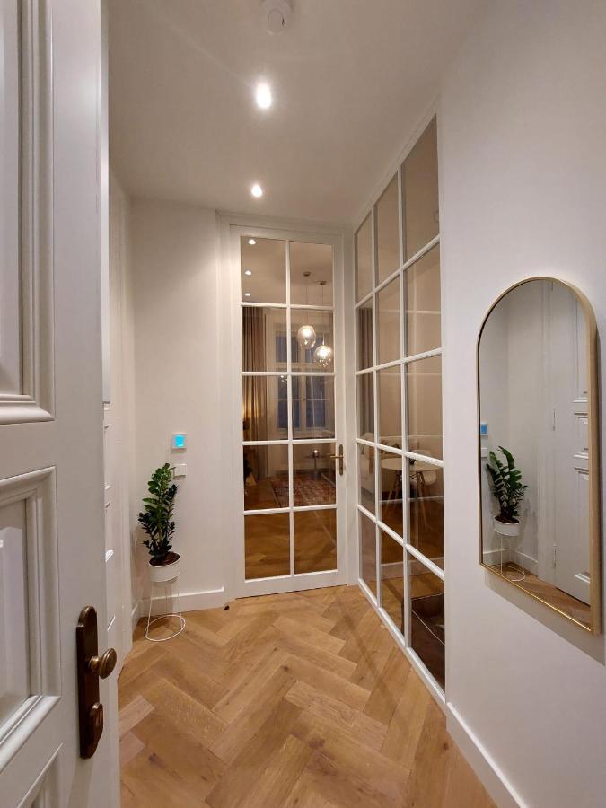 Luxury Apartment In The Centre Prag Exterior foto